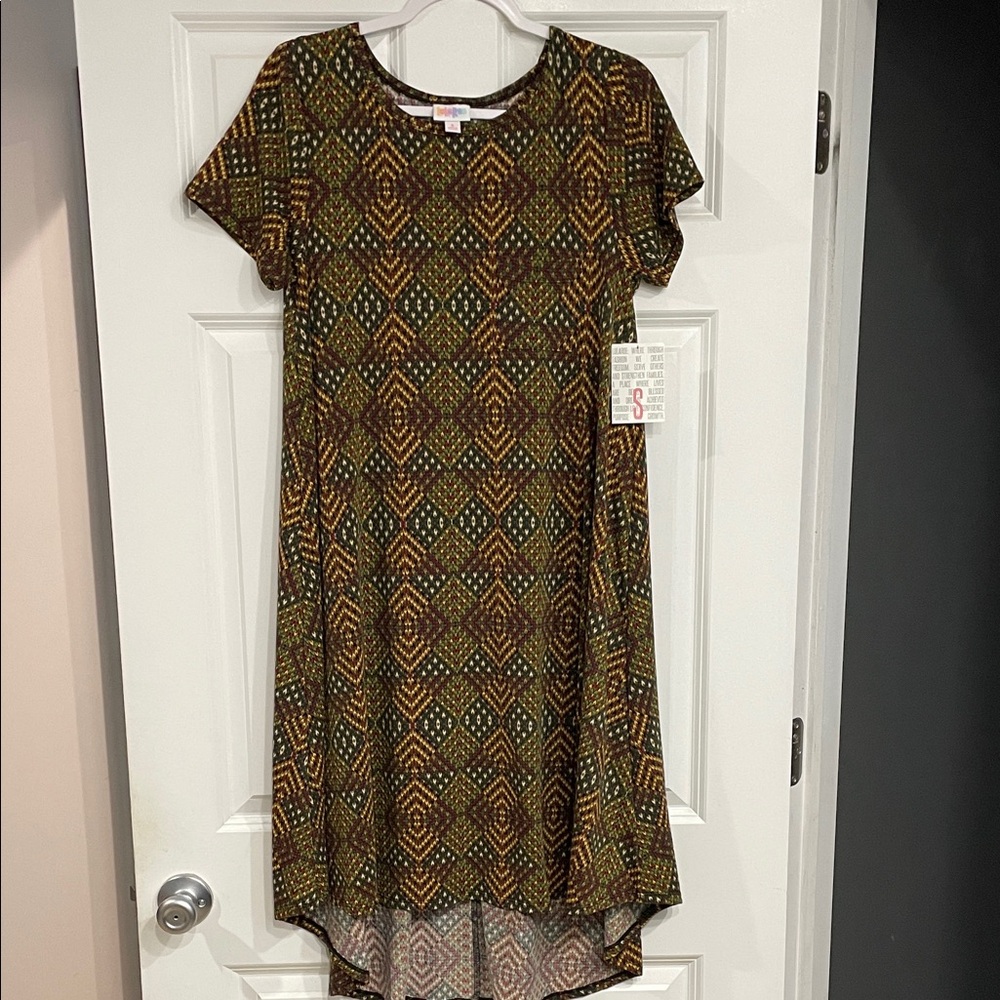 LuLaRoe Multicolor Diamond Pattern Carly Dress